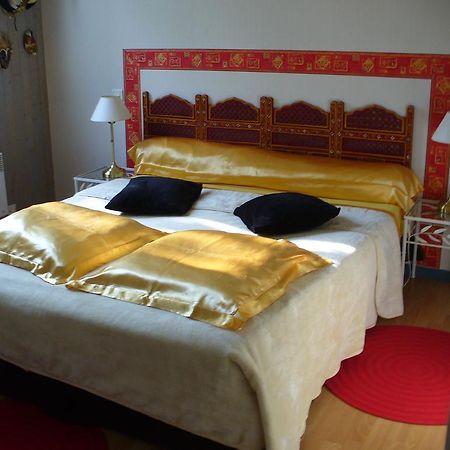 Saint-Denis-de-Pile Chambre D'Hotes Dyrslot B&B 외부 사진